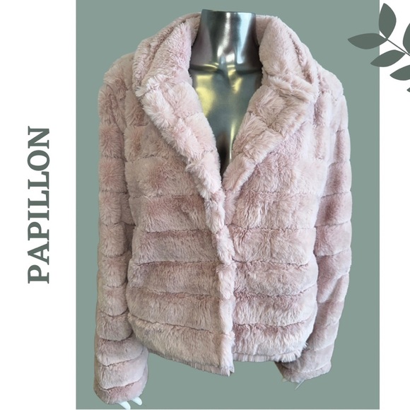 Papillon Cropped Faux Fur Jacket Lined Notch Collar Button Closure Size Large - Picture 1 of 6